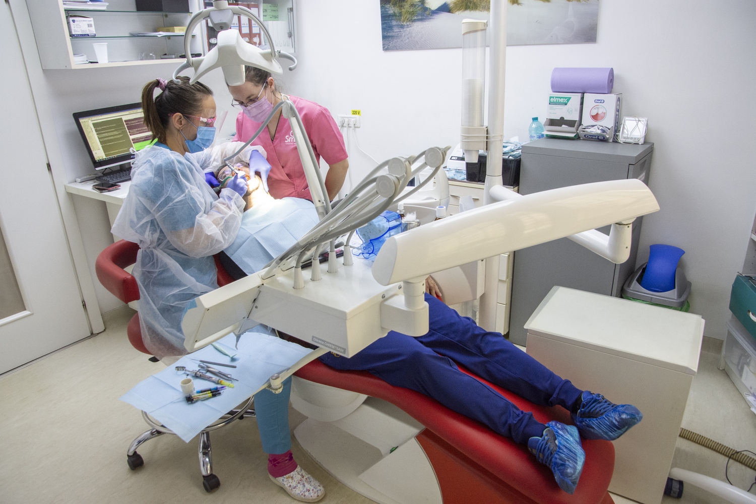 Implant dentar și osteoporoză: compatibilitate posibilă?