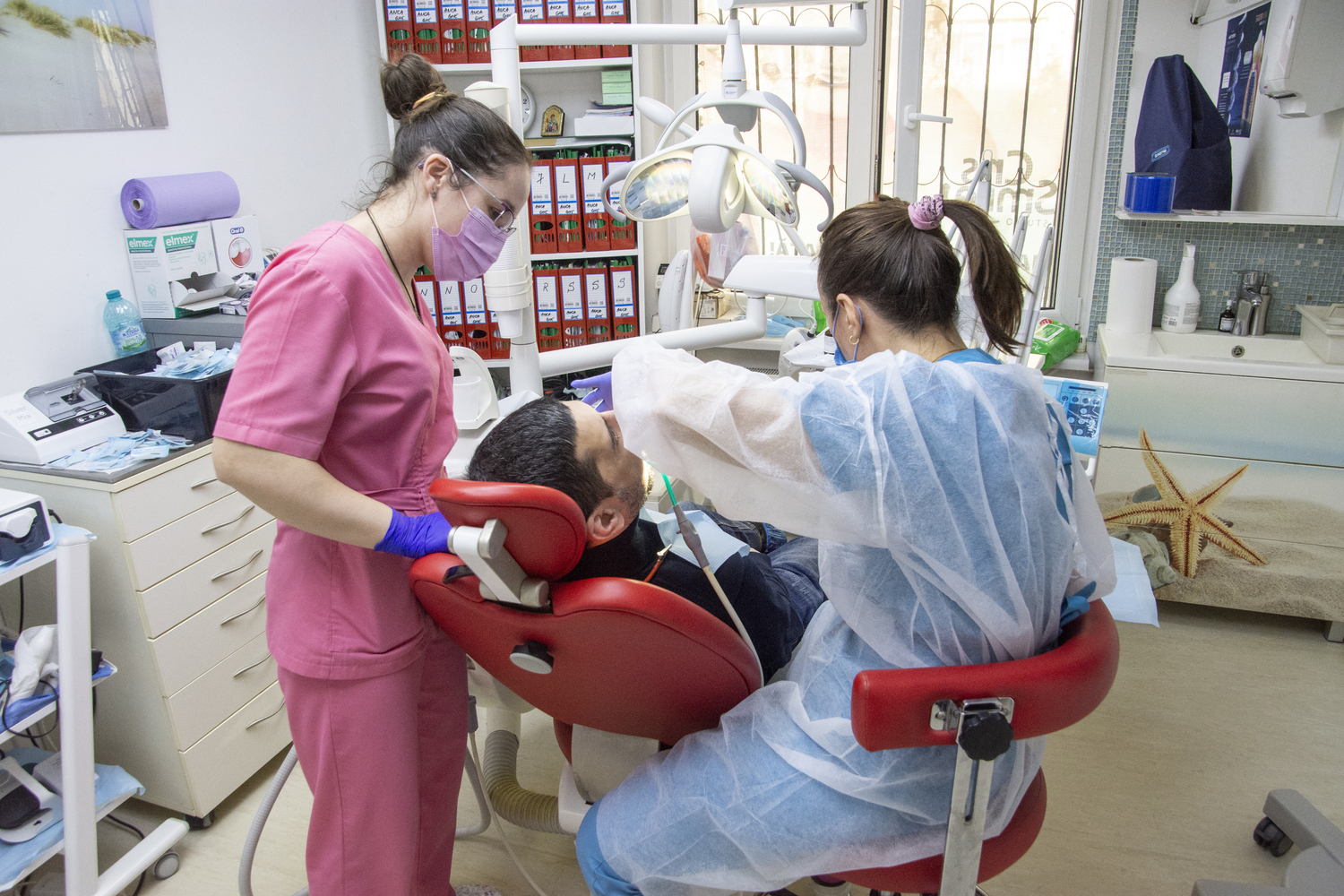 Cele mai ieftine lucrări dentare în România fără compromis la calitate