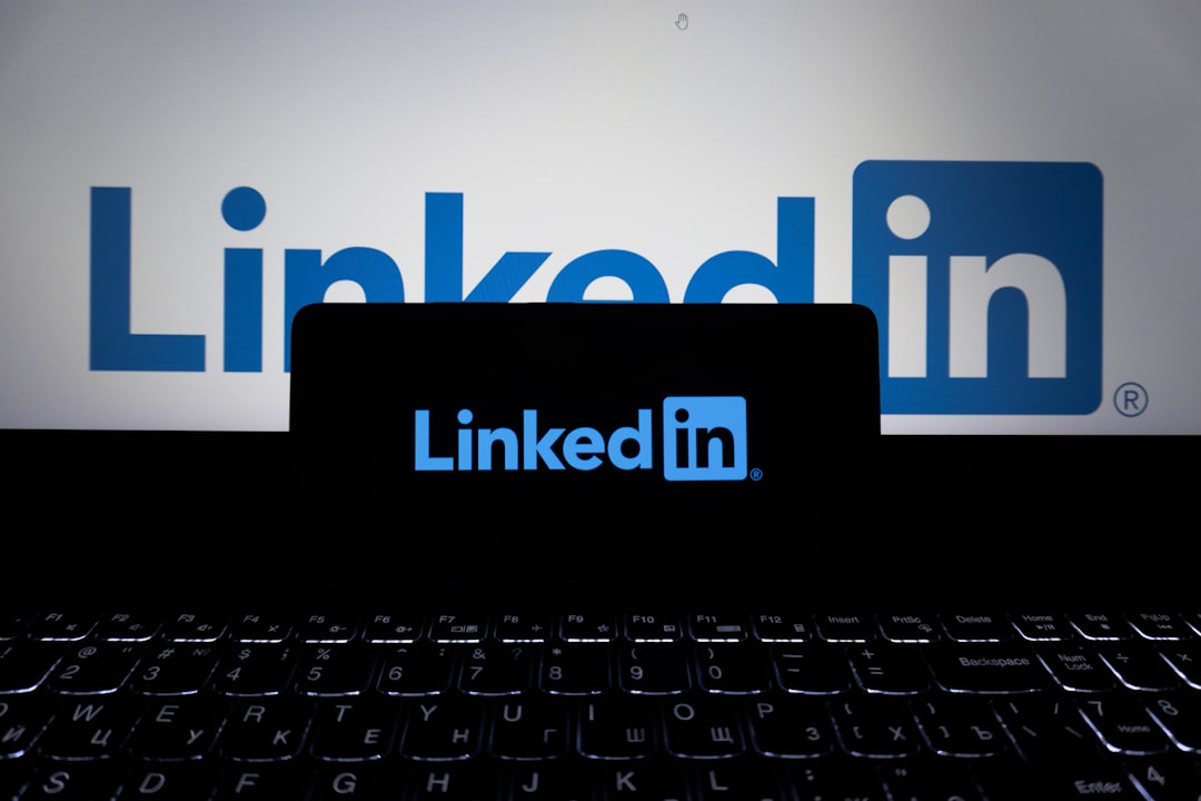 Photo optimize LinkedIn profile