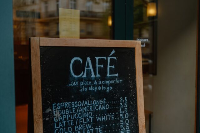 Photo cafe job
